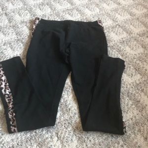 Size XS VS PINK LEGGINGS